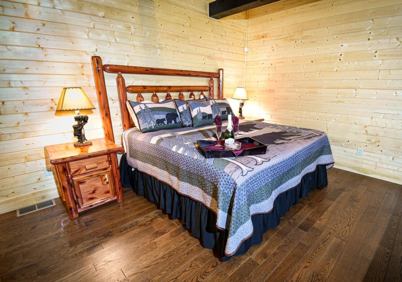 Gatlinburg - Honeymoon Hideaway Vila Exterior foto
